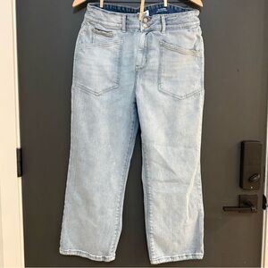 Light Blue Kensie “The Savannah” High Rise Flare Ankle Denim Jeans, size 12/31